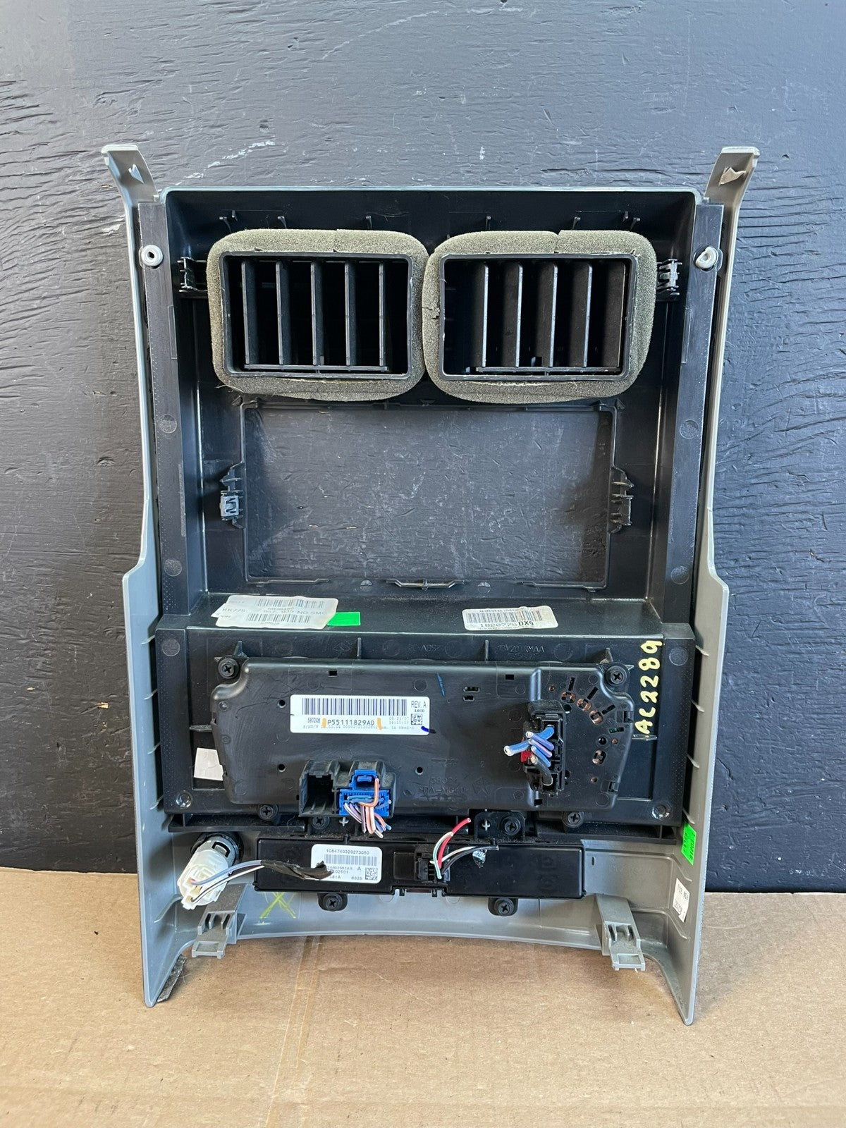 2008 to 2012 Jeep Liberty Dash Climate Temperature Control Radio Bezel AC2289 DG4