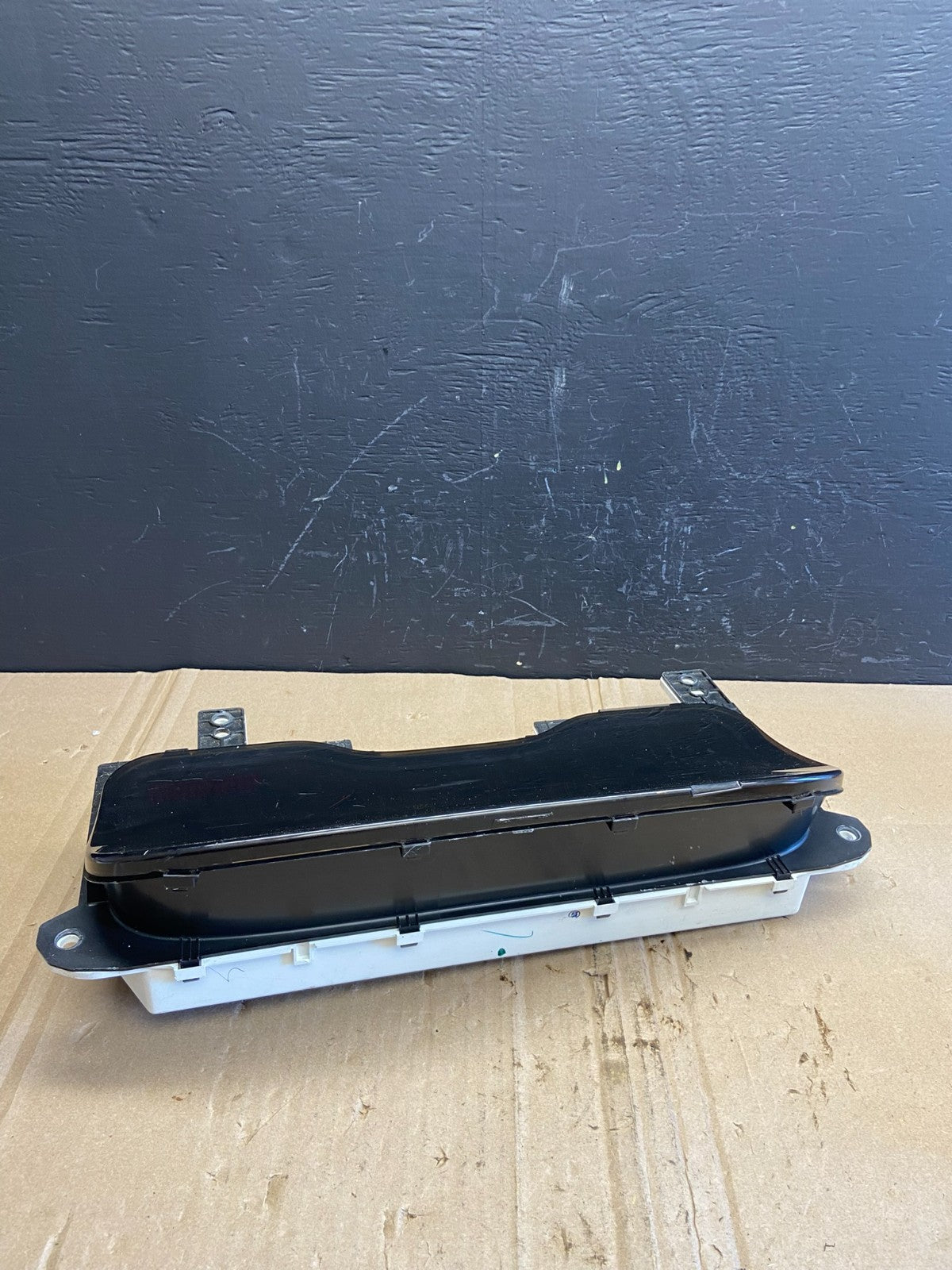 2006  Lincoln Navigator Speedometer Gauge Cluster AB8909 DG4