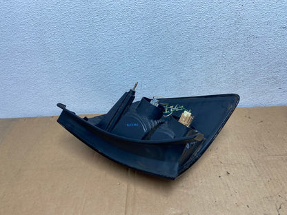 2003 - 2008 Pontiac Vibe Right Passenger RH Side Tail Light AD2790 LK4