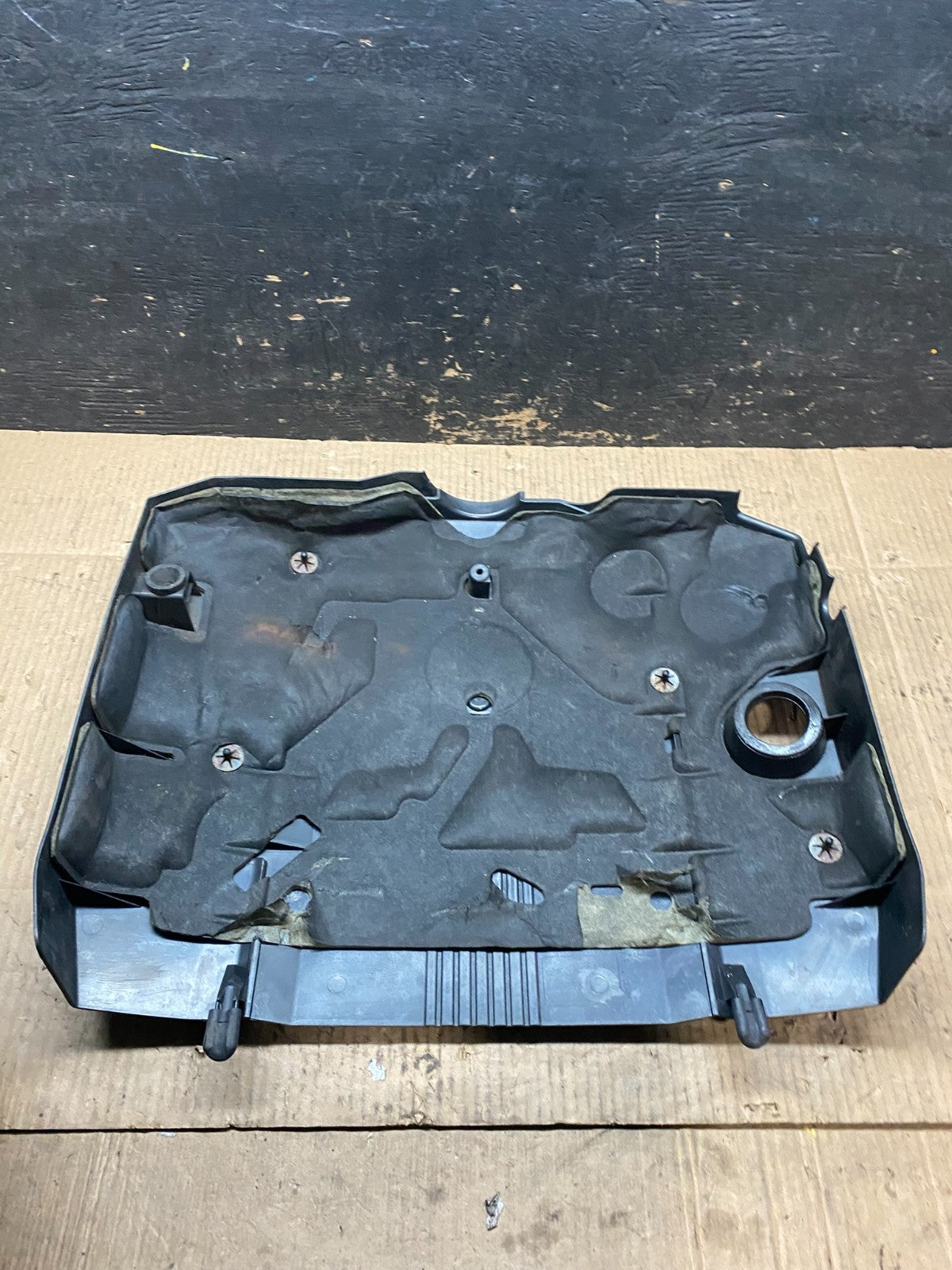 2008 to 2012 Cadillac CTS 3.6L Plastic Engine Cover Shield Oem T9490 DG5