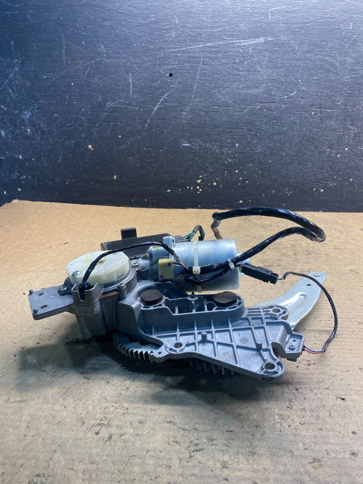 2007 2008 Acadia Enclave Escalade Suburban Liftgate Door Module Motor aa2823 DG1