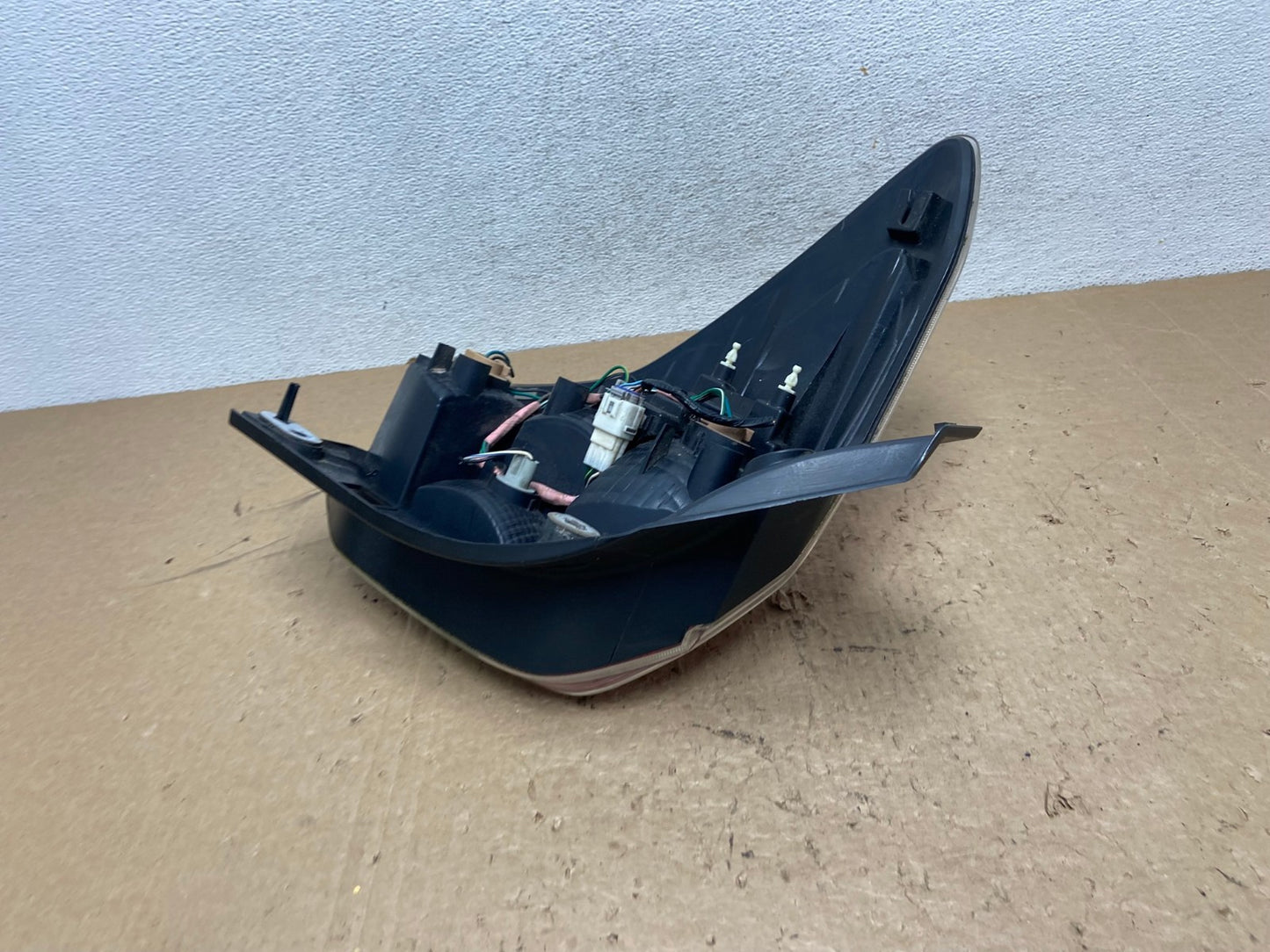 2014-2016 Subaru Forester Right Passenger Rh Side Tail Light AG1421 LK4