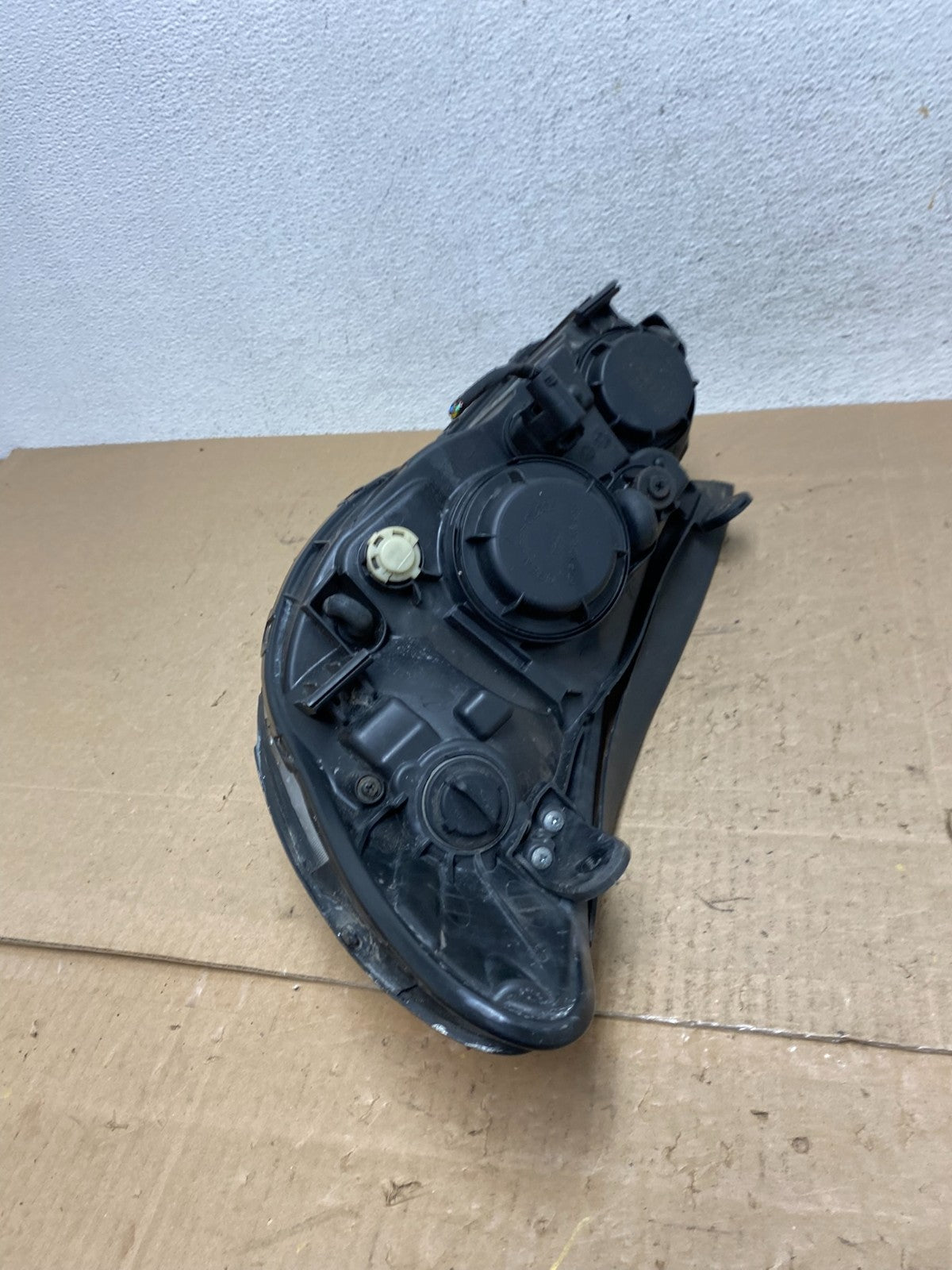 2007 2008 2009 2010 Hyundai Elantra Right Passenger Side Headlight AE6509 DW6