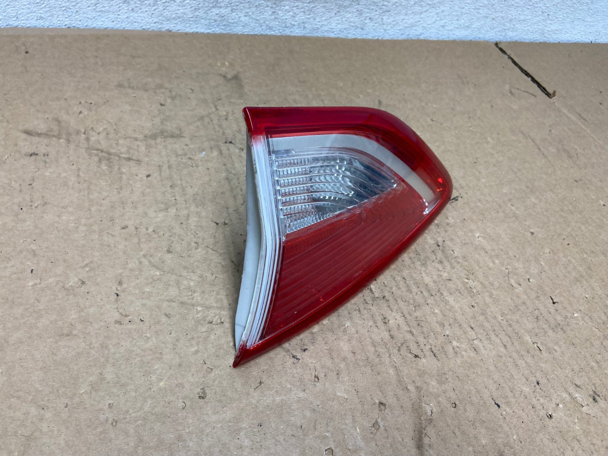 2013 to 2016 Ford Escape Right Passenger RH Side Inner Tail Light AI3513 LK2