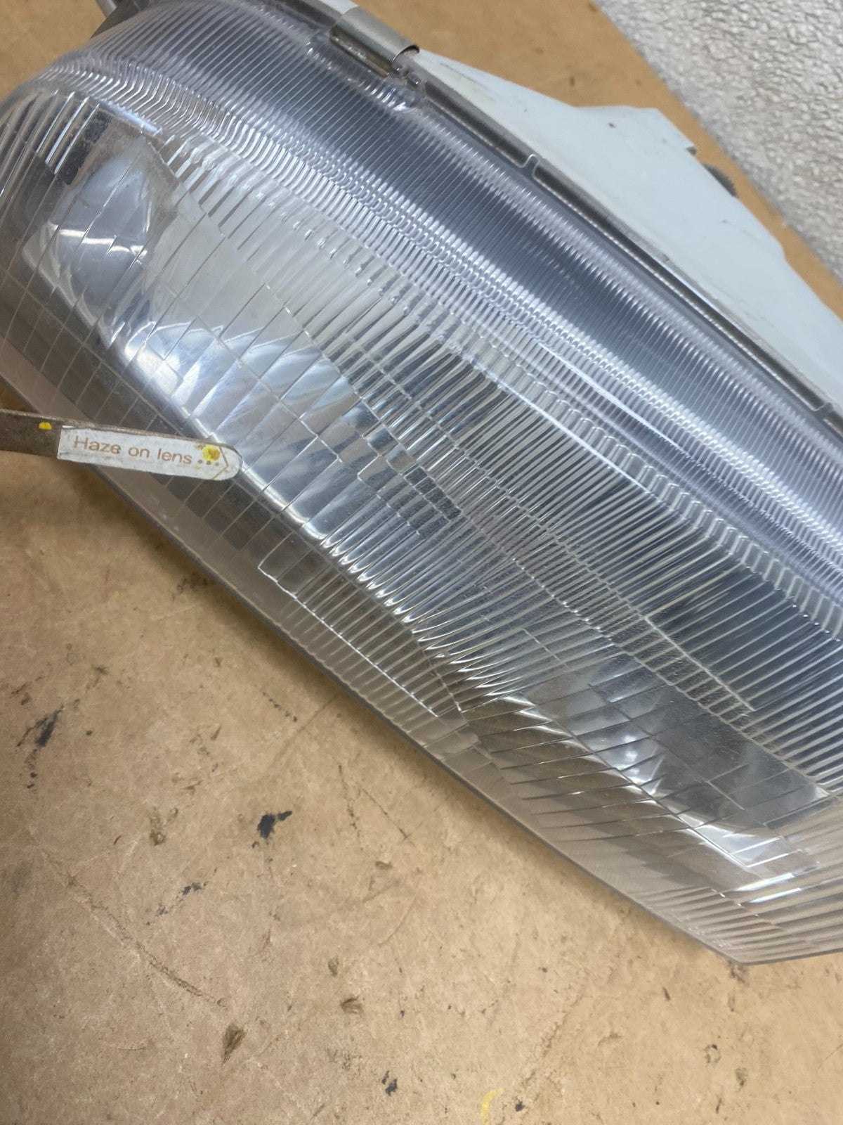 1999 to 2001 Mitsubishi Lancer Right Passenger RH Side Headlight X5333 PS3