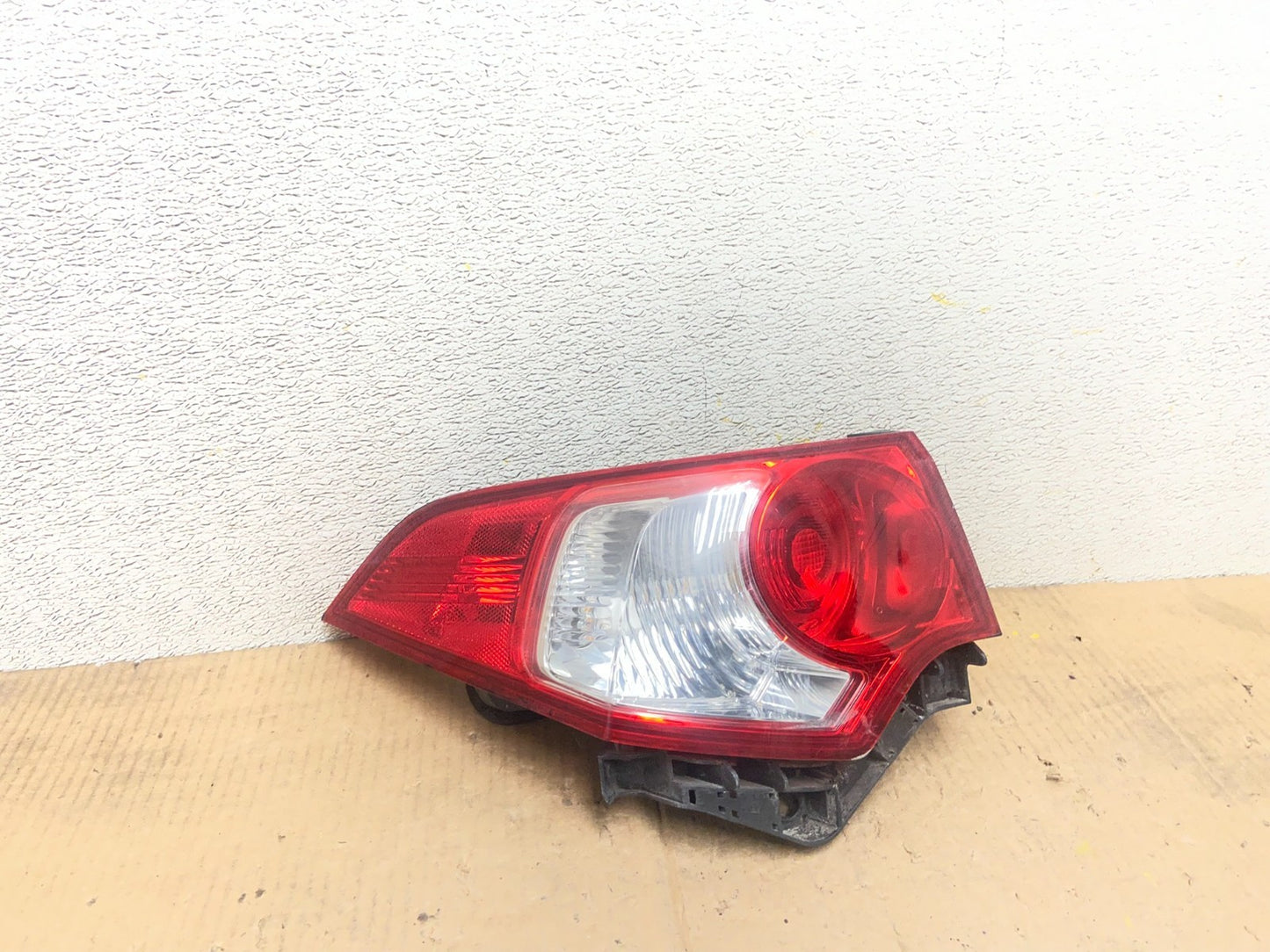 2009 to 2010 Acura Tsx Sedan Left Driver Lh Side Tail Light Oem AA6889 DW0