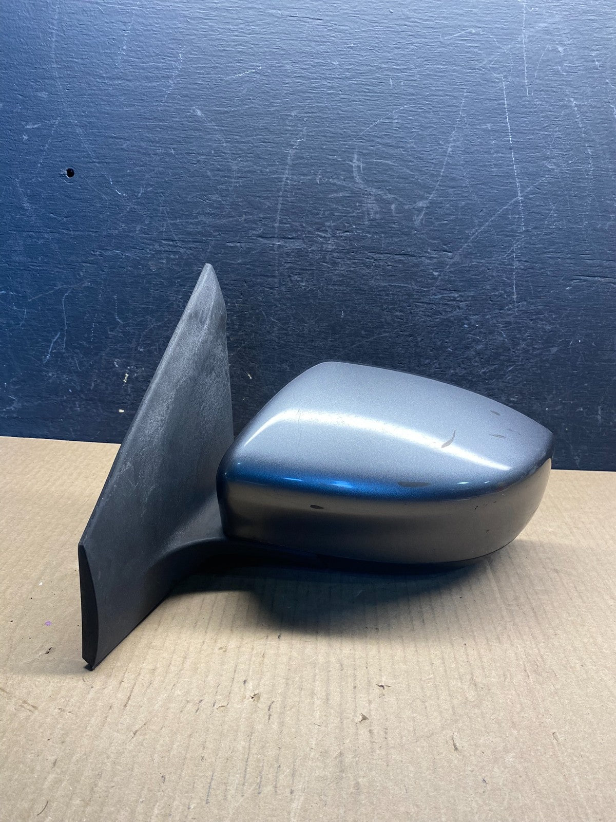 2013 to 2019 Nissan Sentra Left Driver Side Door View Mirror AG3939 DW0