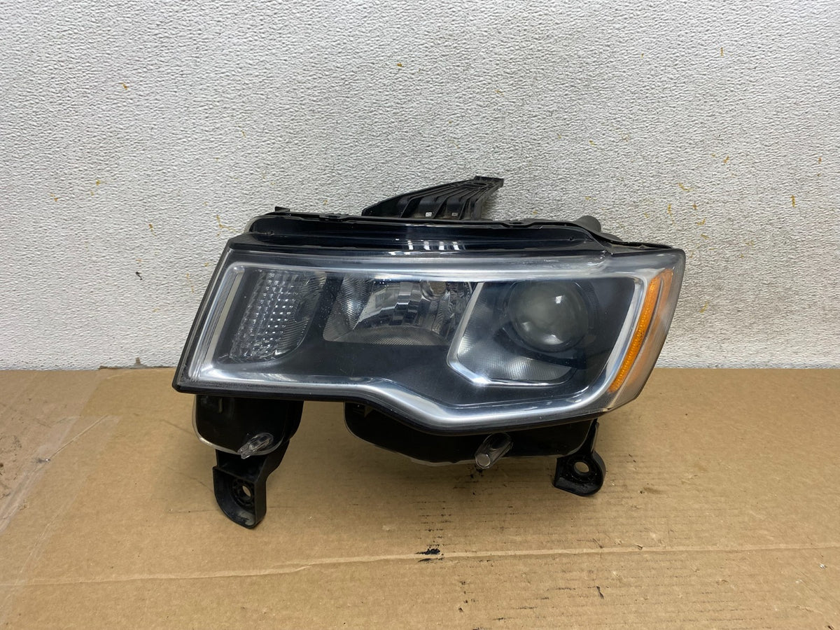 2017 - 2021 Jeep Grand Cherokee Left Driver LH Side Halogen Headlight AH7805 DG0