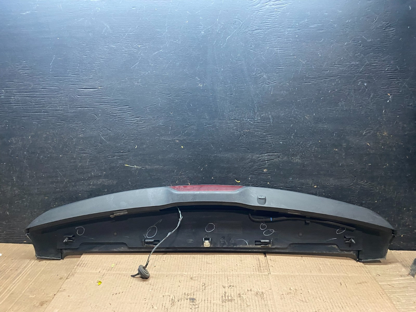 2007 to 2010 Jeep Compass Spoiler 3RD Third Break Light Rear OEM W2490 DG7