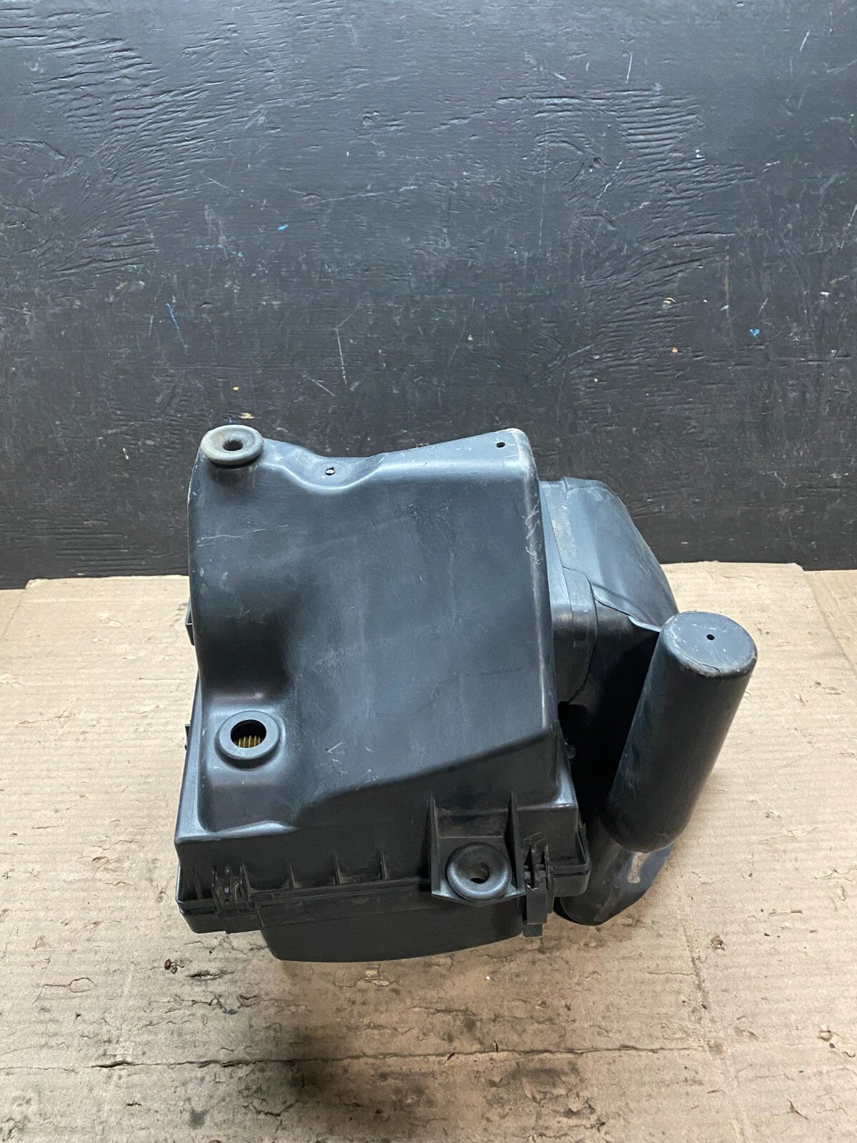 2011 - 2021 Dodge Durango 3.6L Air Filter Cleaner Box H4576 PS4