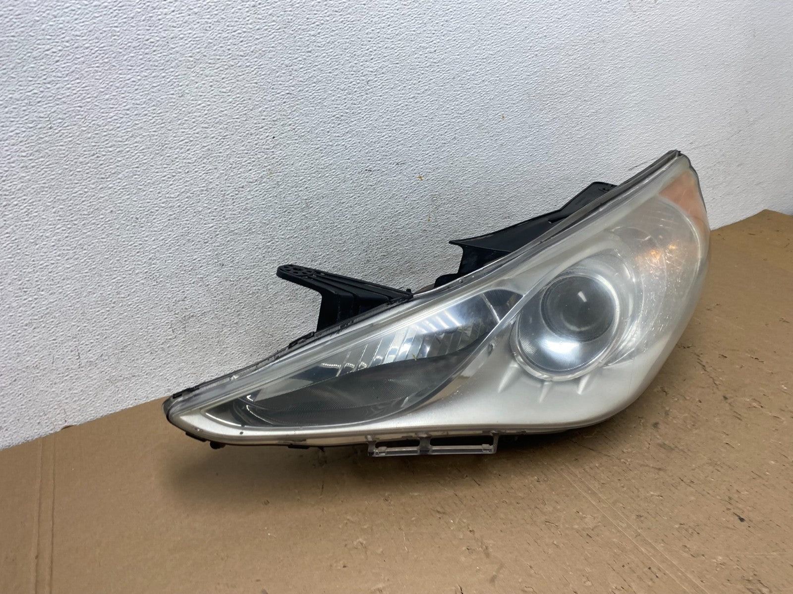 2011 - 2014 Hyundai Sonata Left Driver Lh Side Headlight Halogen AD8074 DW2