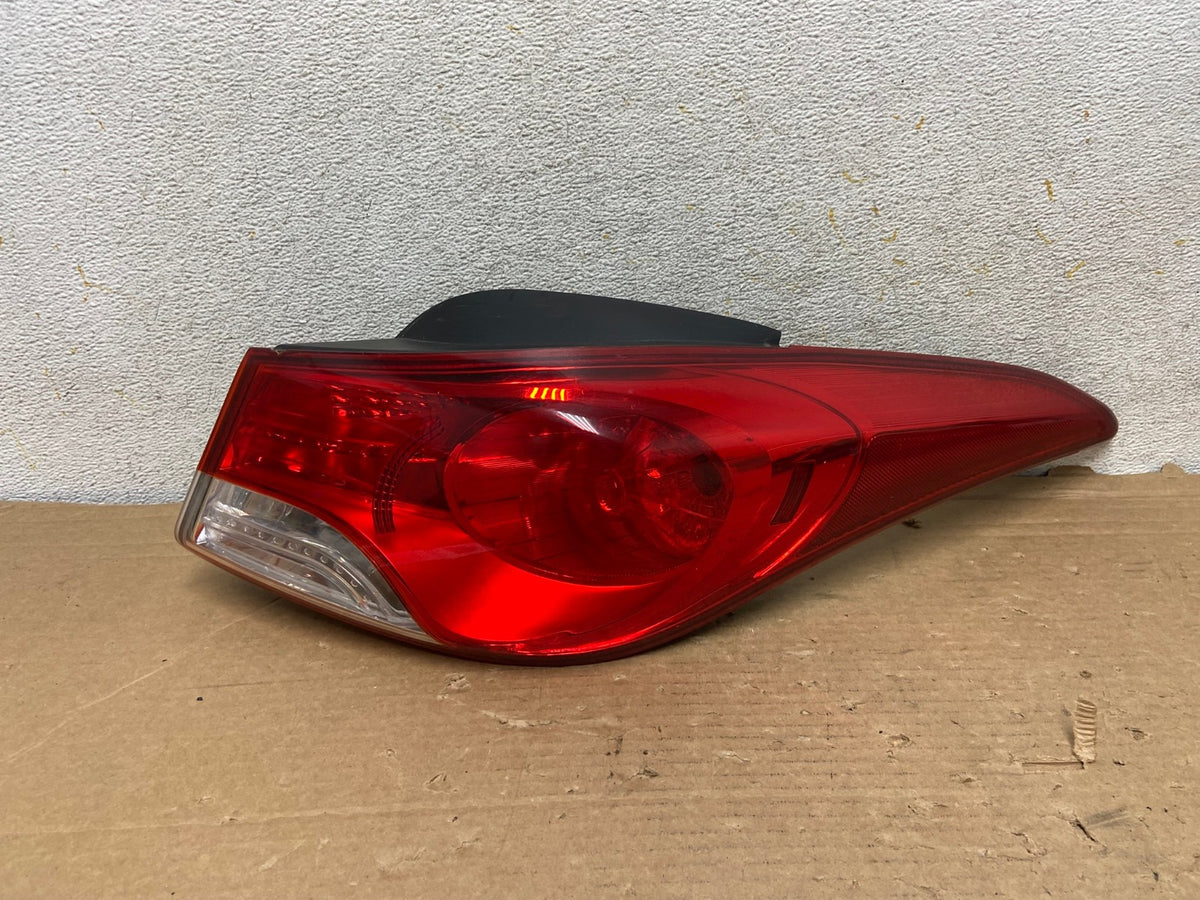 2011 2012 2013 Hyundai Elantra Sedan Right Passenger Tail Light AH8899 LK0