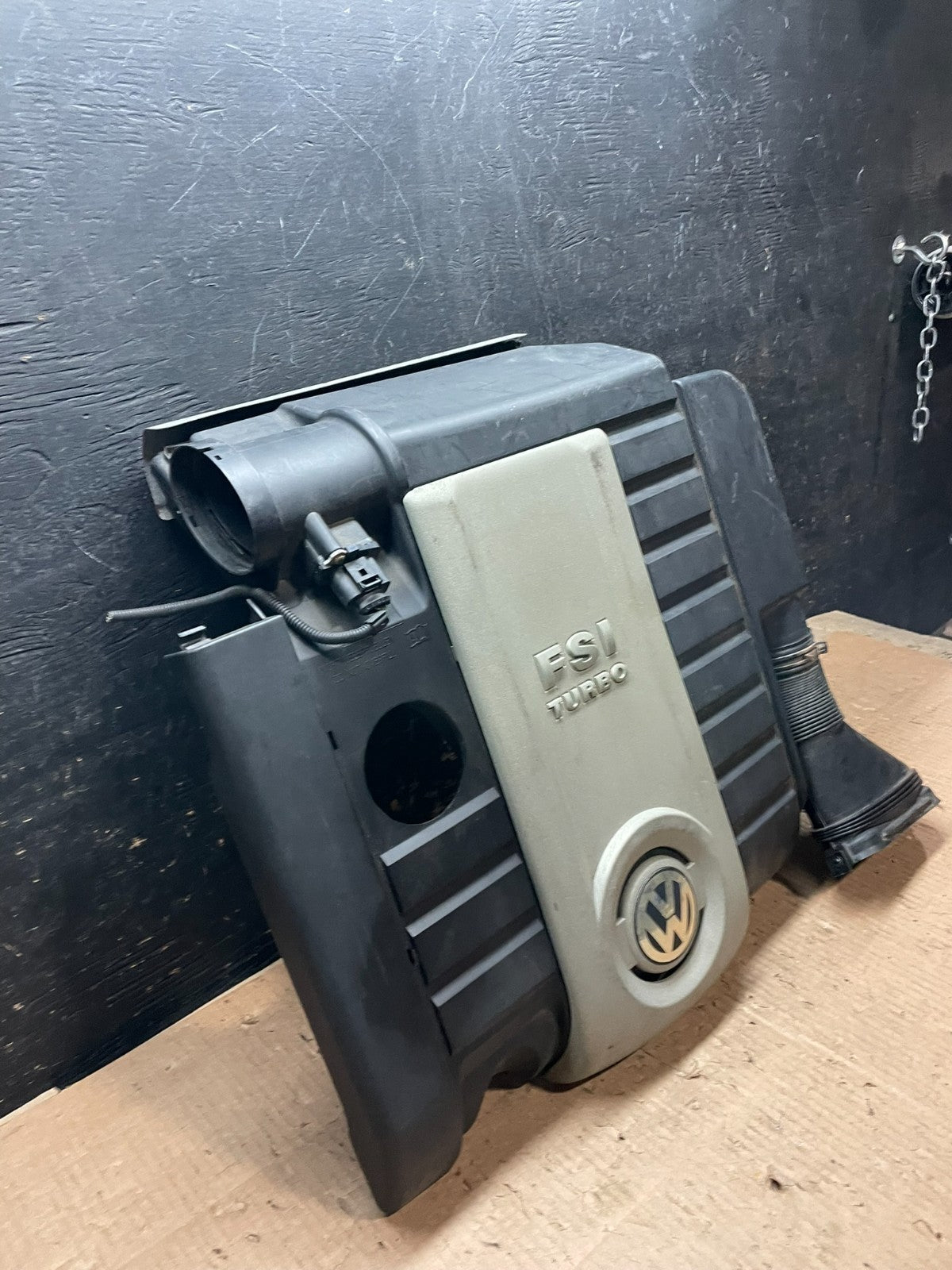 Volkswagen Passat Turbo Engine Cover 1k0129618ah Oem Y6412 DG1