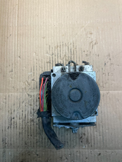 2006 to 2009 Mercedes E350 ABS Anti Lock Brake Pump A2114311912 x8795 DG5