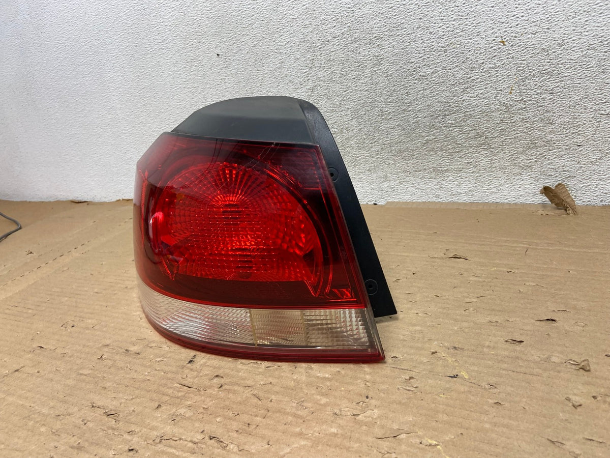 2010 to 2014 Volkswagen Golf & GTI Hatchback Left Side Tail Light AG8305 LK2
