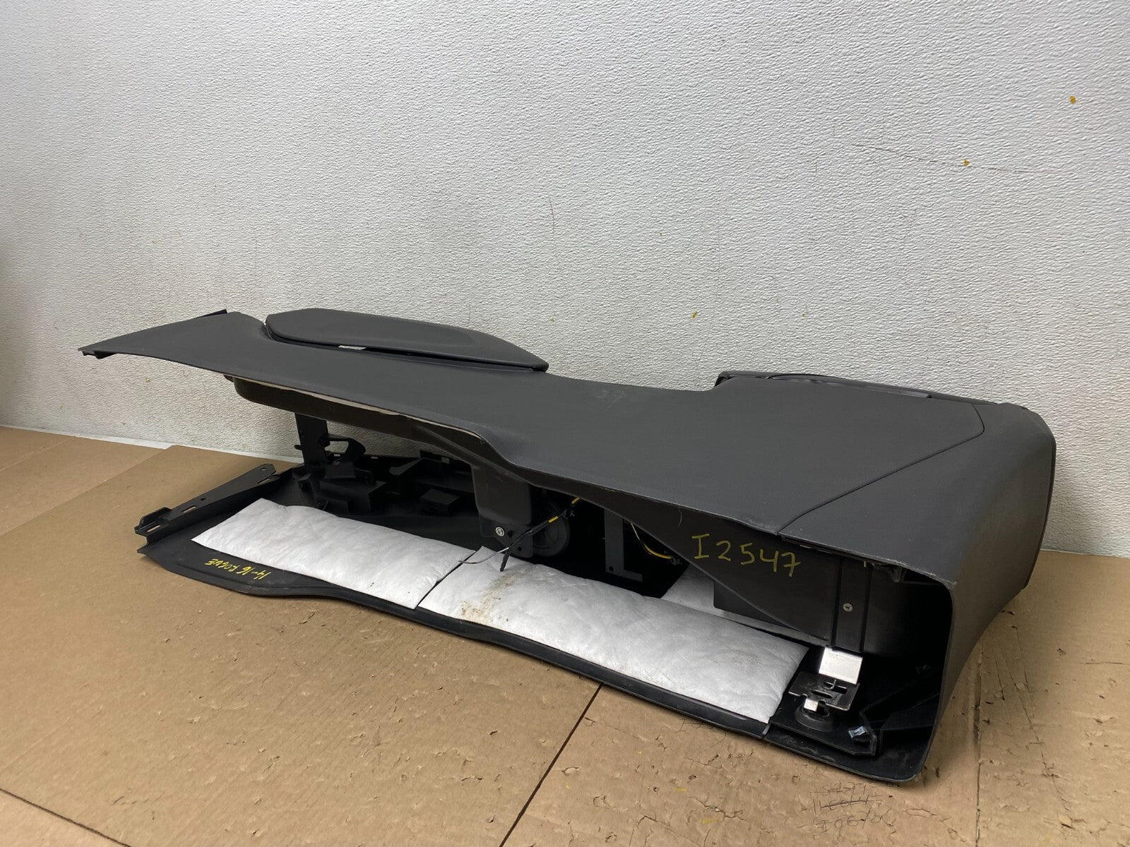 2014-2016 Nissan Rogue Center Console Arm Dual Cup Holder Bezel  I2547 DG17