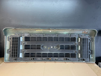 2008 to 2014 Ford Econoline E150 E250 Front Upper Chrome Grill Grille ad8308 DG4