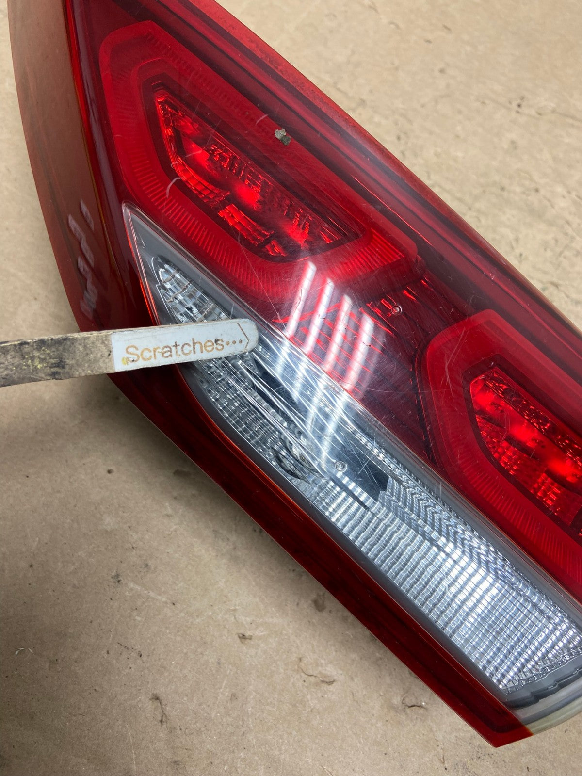 2017-2018 Hyundai Elantra Right Passenger RH Side Inner Tail Light AI1009 LK3