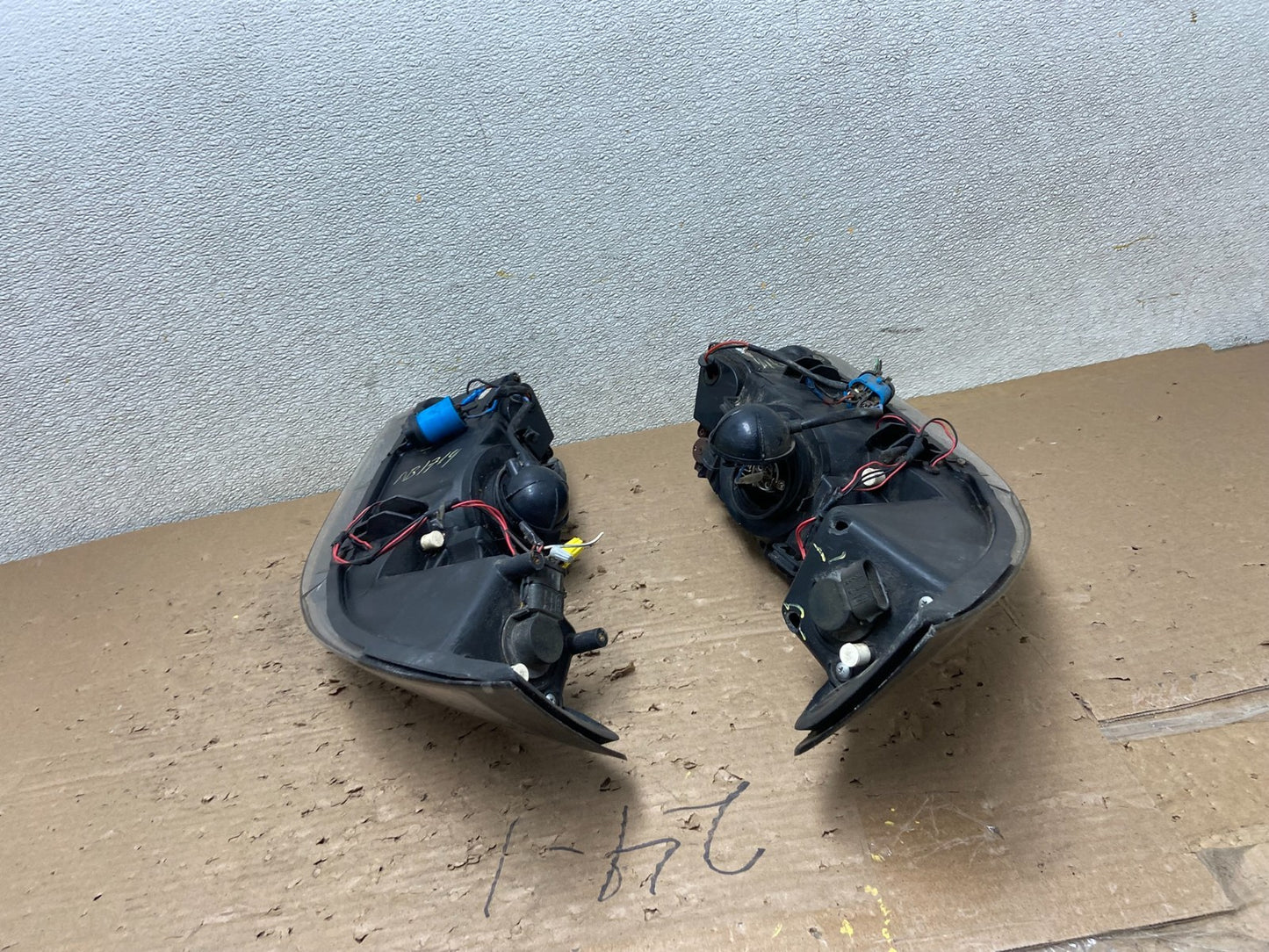 1999 to 2004 Ford Mustang Left+Right Set Side Black LED Headlights AB1719 DW13
