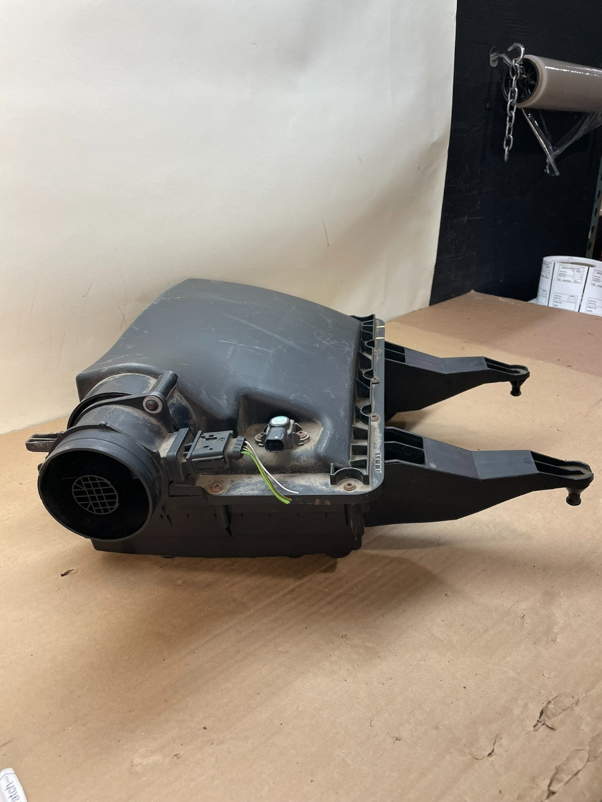 2010 to 2018 Mercedes-Benz Sprinter 2500 3.0L Air Cleaner Box ah8822 DG1