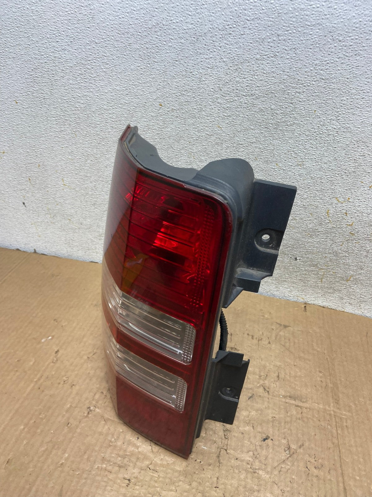 2008 to 2012 Jeep Liberty Left Driver Side Lh Tail Light AI8227 LK1