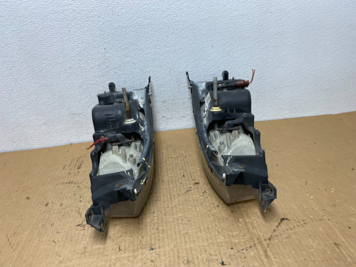 1992 1993 1994 Toyota Camry Left+Right Halogen Headlights AC8170 DW9