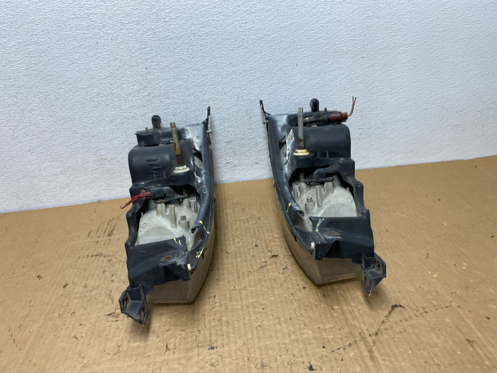 1992 1993 1994 Toyota Camry Left+Right Halogen Headlights AC8170 DW9