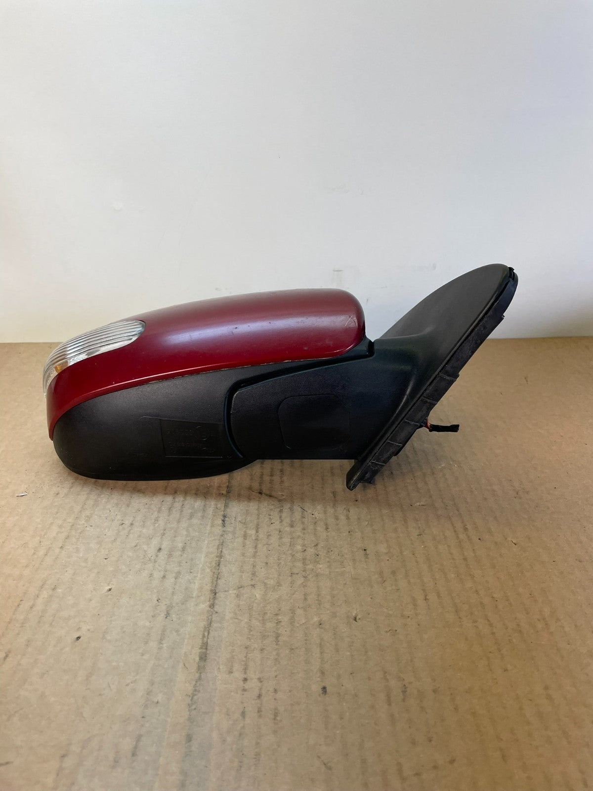 2010 to 2013 Kia Forte Sedan Right Side View Turn Signal Mirror AF55083