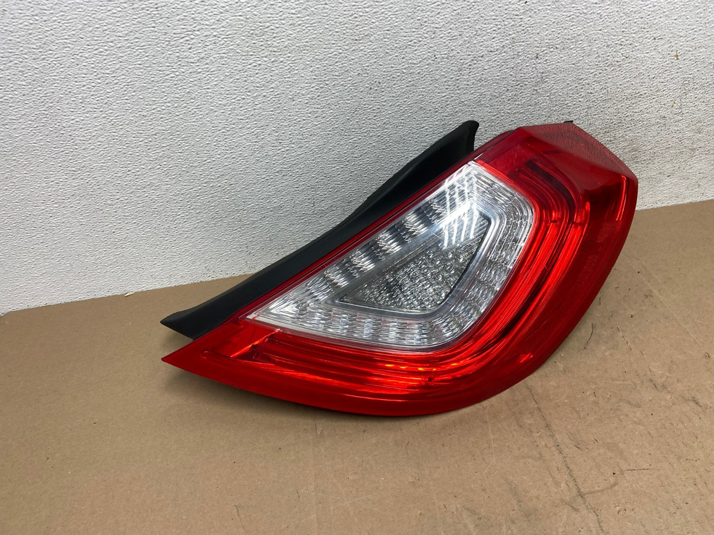 2013 2014 2015 2016 Lincoln Mks Right Passenger RH Side Tail Light AE6710 LK2