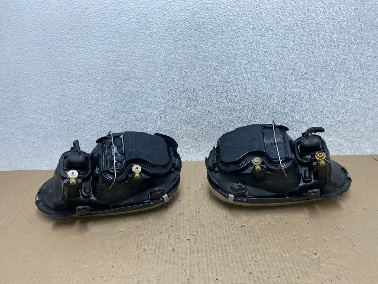 1997-2003 Volkswagen Golf MK4 Left+Right Side Halogen Headlights AE9758 DW8
