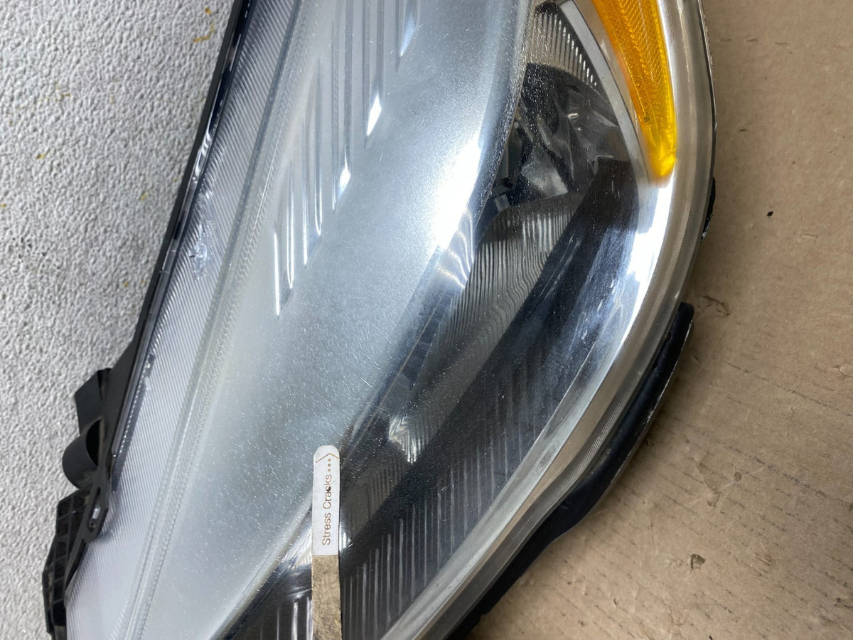 2017 - 2019 Ford Escape Left Driver LH Side Halogen Headlight AJ2026 DW4