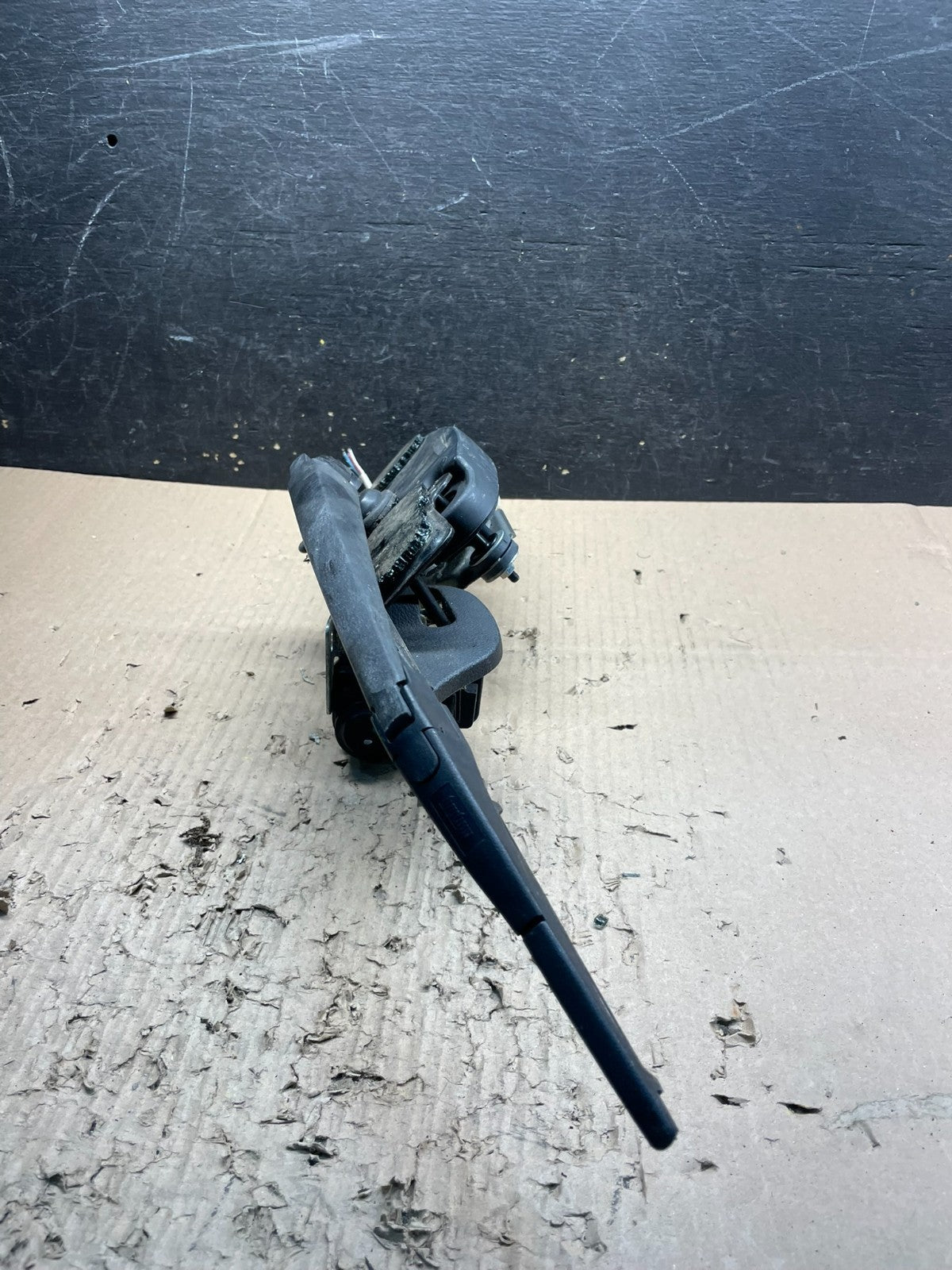 2011-2013 Jeep Grand Cherokee Tailgate Back Door Rear Wiper Motor Wiper U1580 DG3