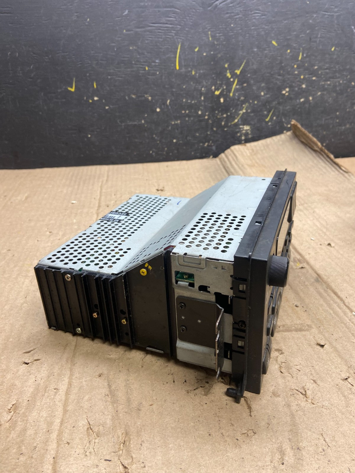 1999-2002 Lincoln Continental Factory ALPINE Cassette Player Radio OEM X1857 DG1