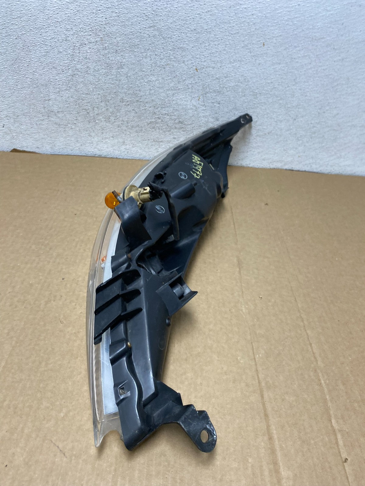 2011-2014 Nissan Juke Turn Signal Headlight Left Driver LH Halogen AG1977 DW5
