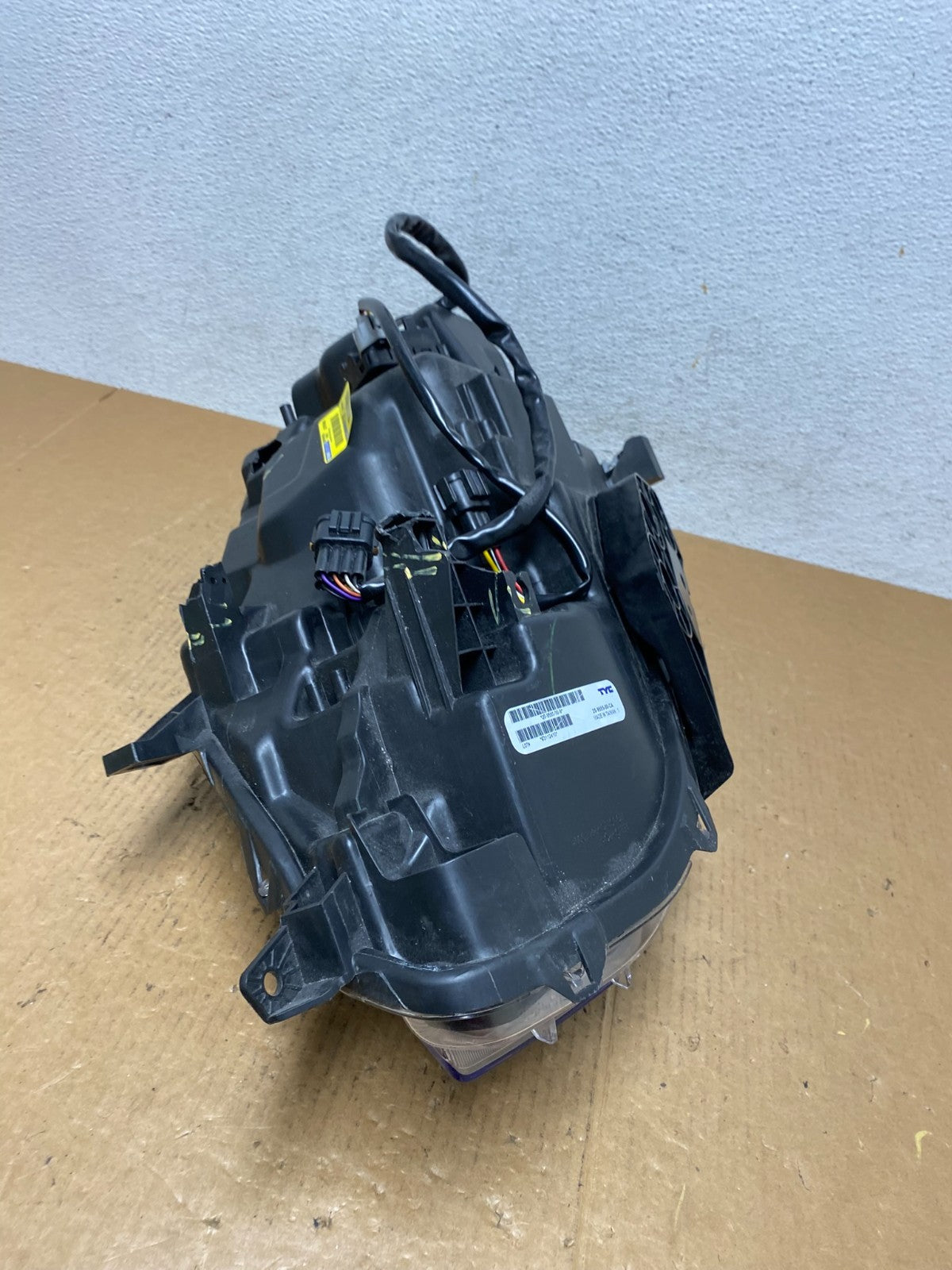 2014 2015 2016 Nissan Rogue Right Passenger RH Halogen Headlight TYC AE0281 DW11