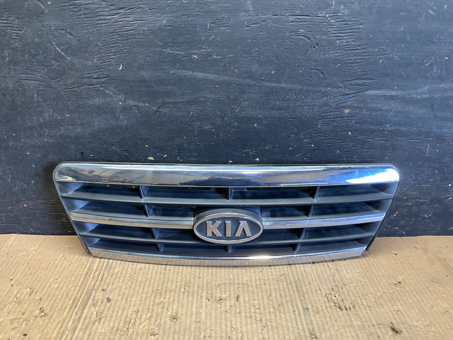 2004 to 2006 Kia Optima Front Grille Grill S9605 PS0