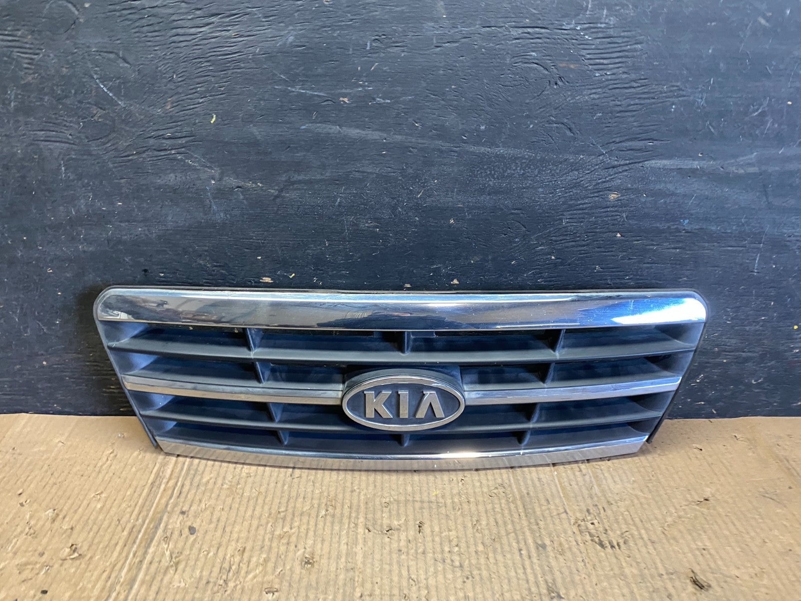 2004 to 2006 Kia Optima Front Grille Grill S9605 PS0