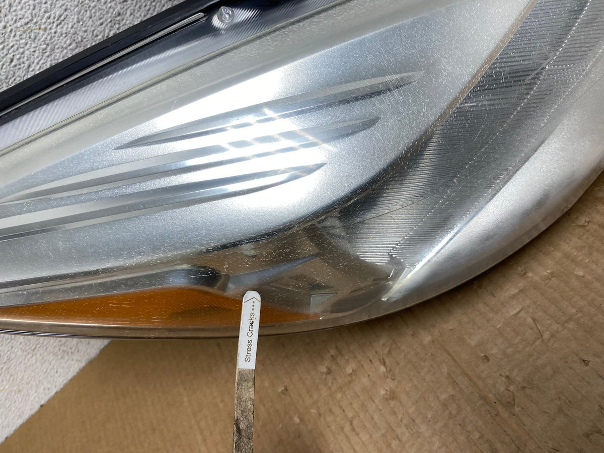 2013 - 2016 Ford Escape Headlight Right Passenger RH Side Halogen AI5796 LK4