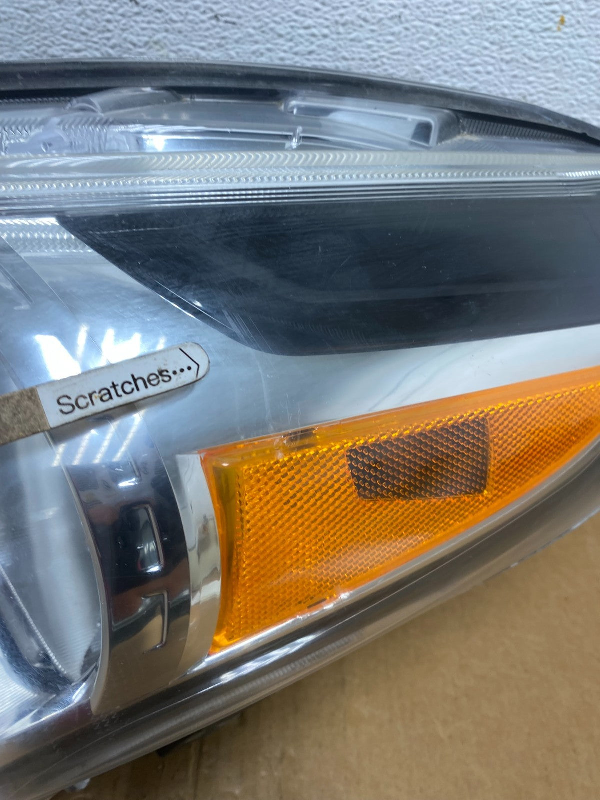 2015 to 2019 Nissan Versa Headlight Left Driver Lh Side AE0583 DW3