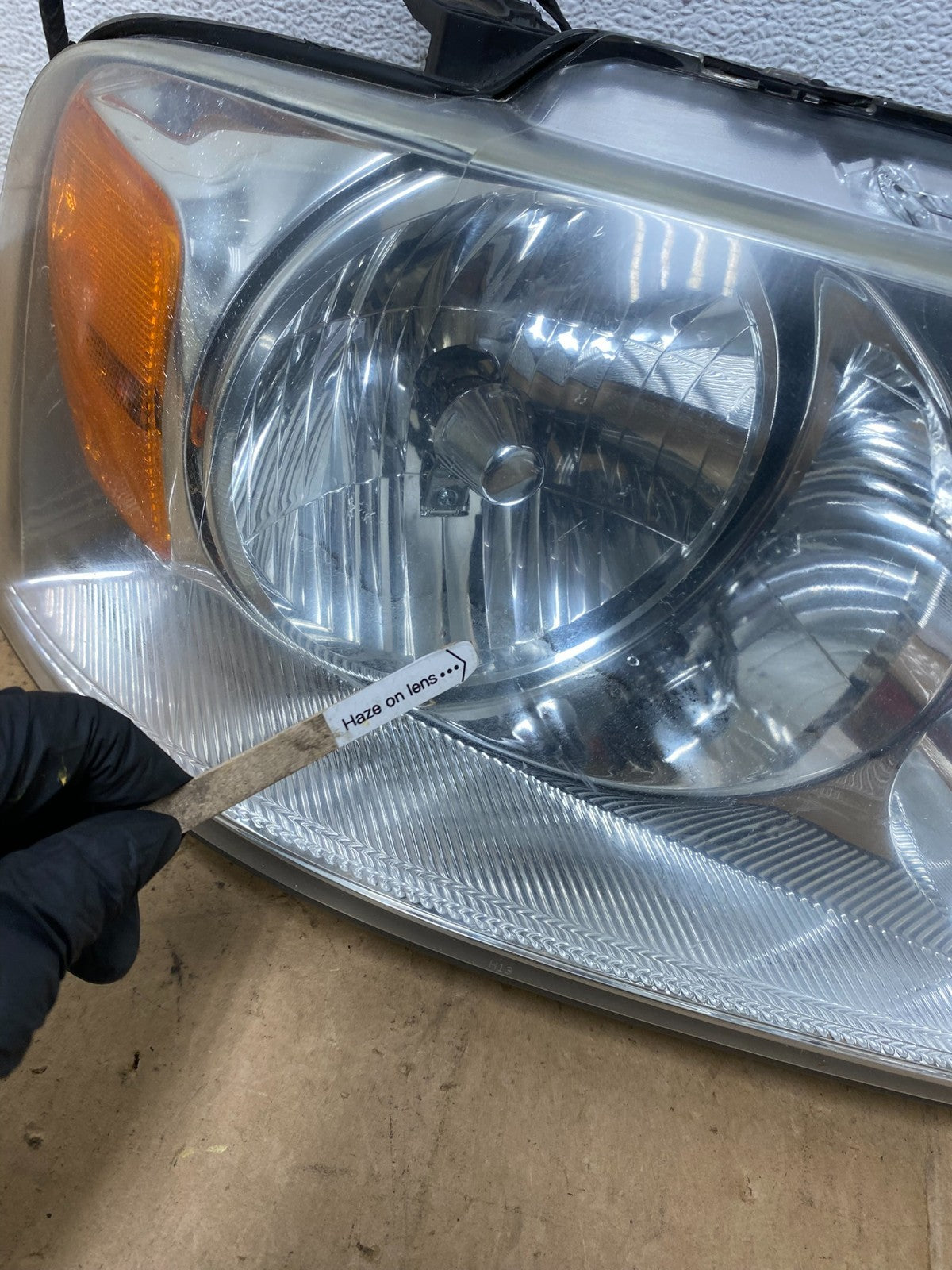 2004 to 2008 Ford F-150 F150 Right Passenger Rh Halogen Headlight AC8633 DW5