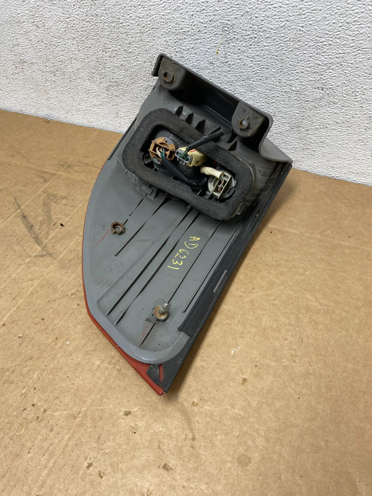 2006 to 2010 Toyota Sienna Left Driver LH Side Tail Light AD6231 DW6