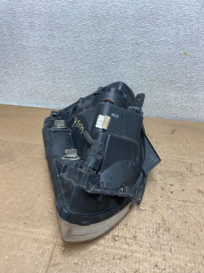 2005 to 2006 Kia Sportage Left Driver LH Halogen Headlight Y7013 DW6