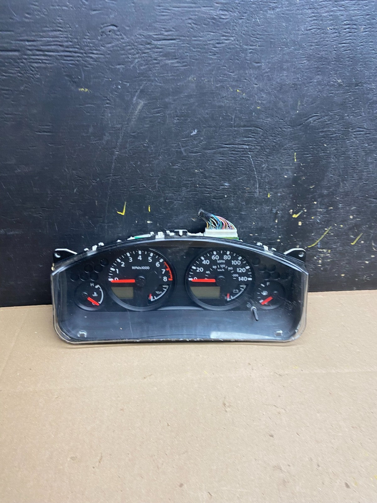 2005 to 2012 Nissan Xterra Frontier Pathfinder Speedometer Cluster Gauge t92150