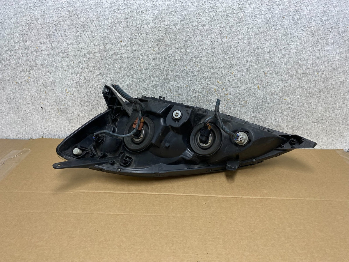 2006 to 2010 Toyota Sienna Right Passenger Rh Side Headlight Halogen AH7712 DW7