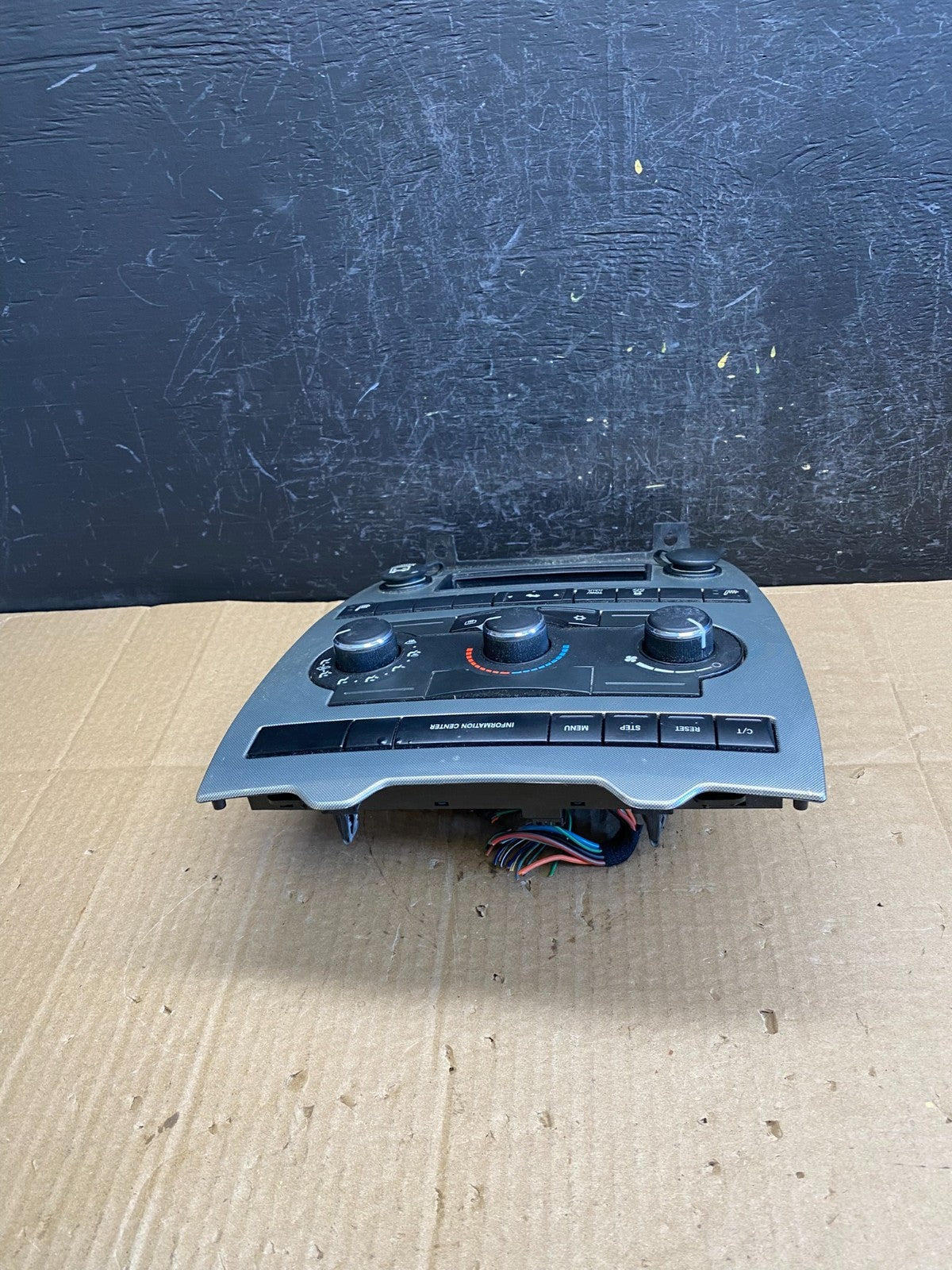 2005 to 2007 Jeep Commander Grand Cherokee A/C Climate Control Bezel ac9449 DG3