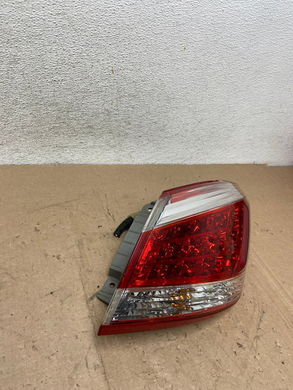 2011 - 2014 Nissan Murano Right Passenger Side RH Tail Light AG5334 LK2