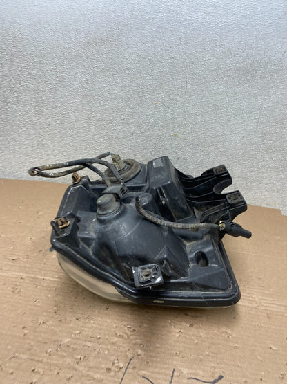 2008 to 2010 Ford F250 Super Duty Right Passenger RH side Headlight AB1516 DW9