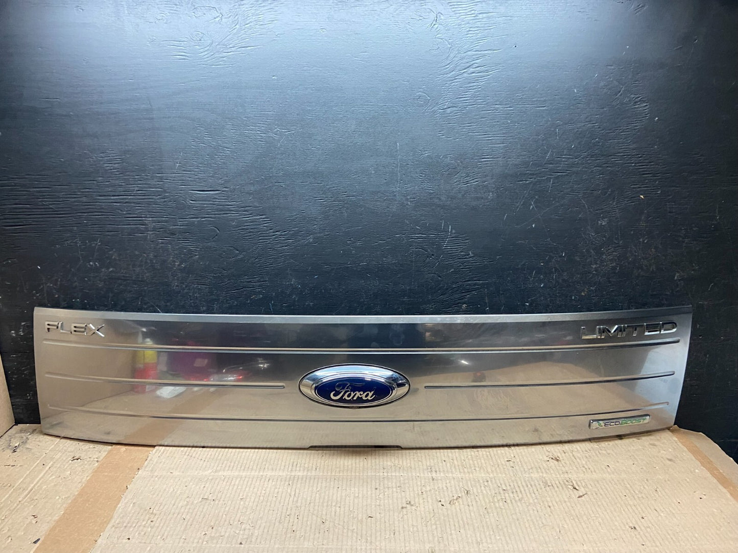 2009-2012 Ford Flex Trunk Lid Hatch Molding Trim Panel W/Camera H6620 PS0