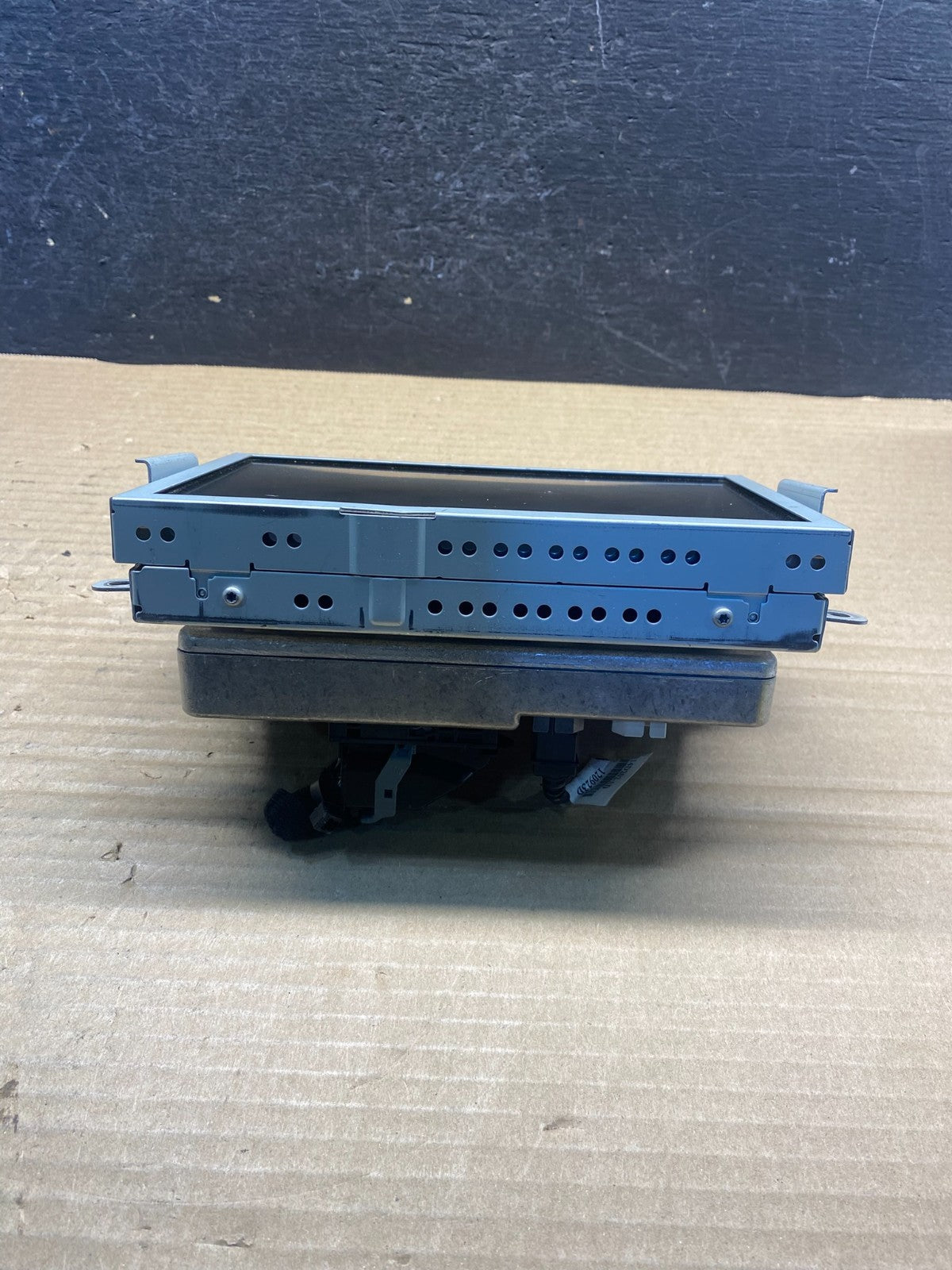 2011 to 2014 Lincoln MKX Radio Stereo Screen Display AF3886 DW4