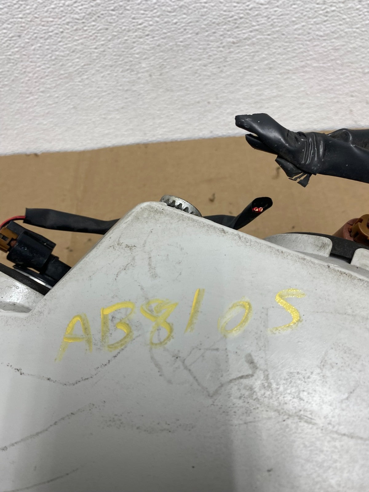 2002 to 2004 Toyota Camry Halogen Headlight Right Passenger Rh OEM AB8105 DW9